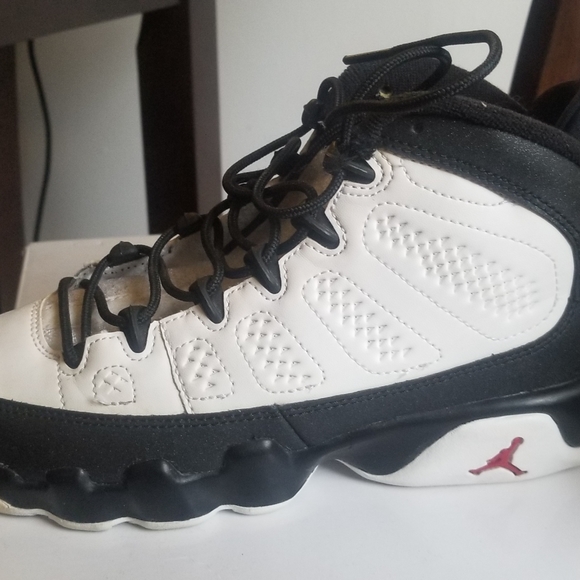 Jordan 9 - Picture 6 of 9